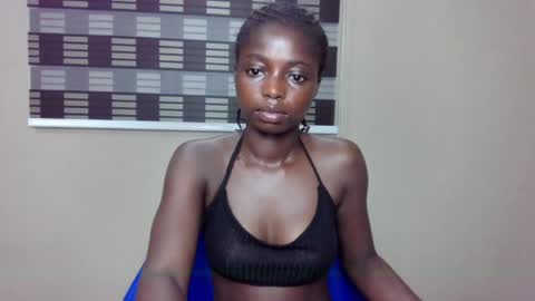 petitexxebony online show from May 19, 2026, 1:56 am