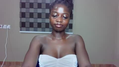 petitexxebony online show from June 30, 2026, 7:37 pm