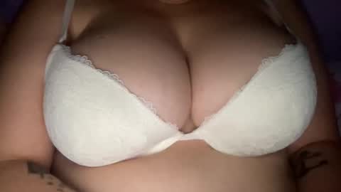 peular online show from May 20, 2026, 11:11 pm