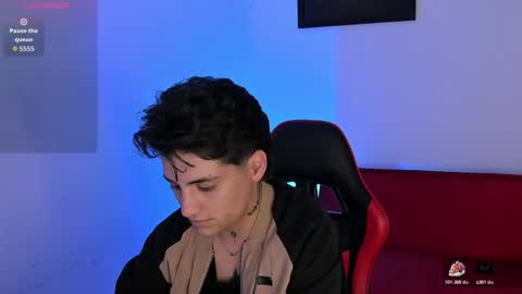 Snapshot of peytonbox chatting on November 7, 2025, 11:21 am peytonbox online show from November 7, 2025, 11:21 am