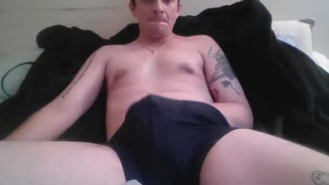 pgramlin09 online show from April 9, 2026, 8:58 pm