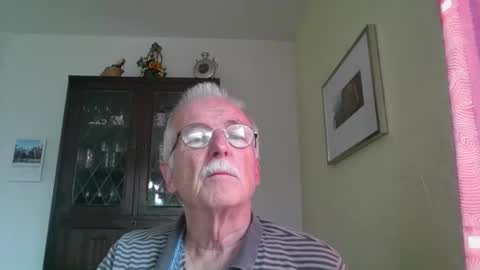 pgroove542707 online show from September 13, 2025, 2:06 pm