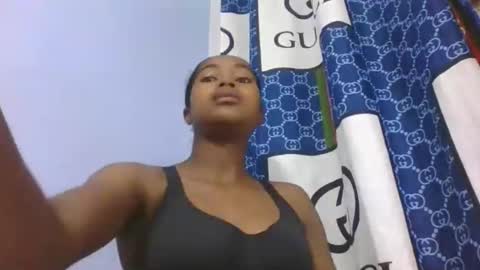 phania185885 online show from February 26, 2026, 6:56 am