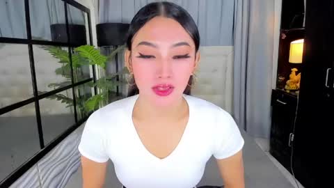 phenomenal_ivy online show from June 5, 2026, 2:56 pm