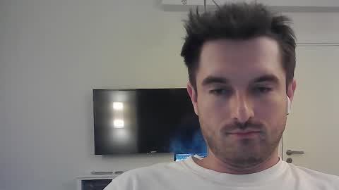 PhilipBorison online show from October 10, 2025, 10:36 am