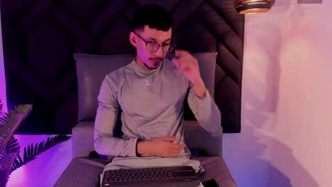 Milo online show from June 6, 2026, 2:16 am