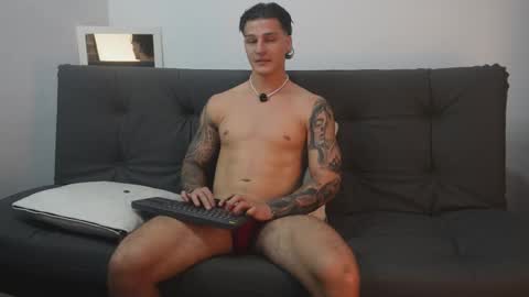 Snapshot of philip_dalton chatting on October 31, 2025, 11:50 pm Philip Dalton online show from October 31, 2025, 11:50 pm