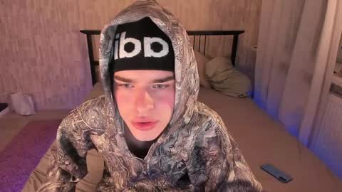 Snapshot of philipp_blonde chatting on January 18, 2025, 2:47 am philipp_blonde online show from January 18, 2025, 2:47 am