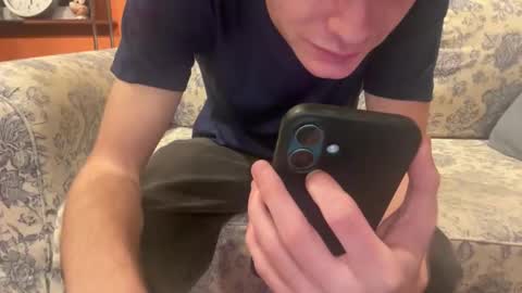 Pitaylol online show from November 18, 2025, 9:41 pm