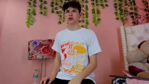 PHILLIP online show from July 5, 2026, 7:59 am