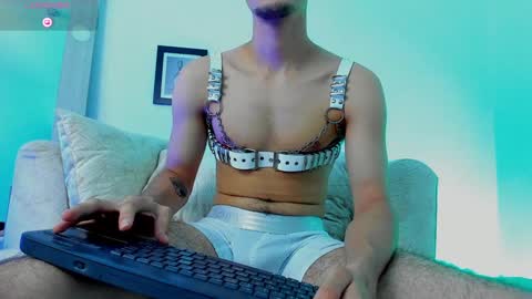 Snapshot of philiprich chatting on January 13, 2025, 10:03 pm philiprich online show from January 13, 2025, 10:03 pm