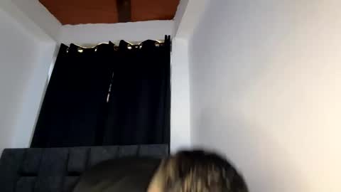 PHILLIP online show from October 19, 2025, 2:07 pm