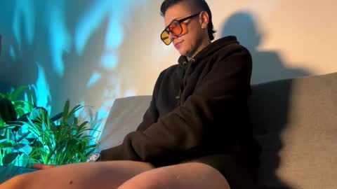 PHILLIP online show from April 14, 2026, 12:22 pm