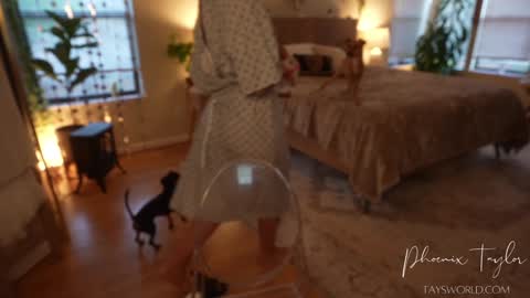 PHOENIX TAYLOR online show from October 30, 2025, 12:56 am