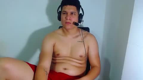 AdnierGnz online show from February 3, 2025, 3:53 am