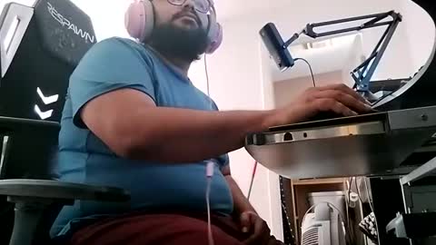 Snapshot of phreshboi chatting on October 25, 2025, 8:14 pm phreshboi online show from October 25, 2025, 8:14 pm