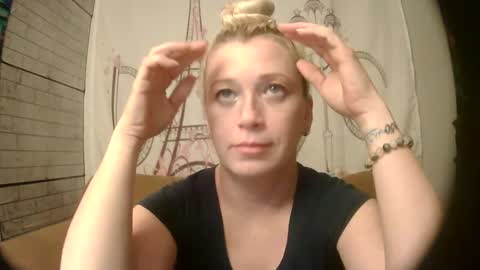 Snapshot of phulaen chatting on December 13, 2024, 2:43 am Phulaen online show from December 13, 2024, 2:43 am