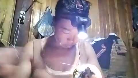 Snapshot of phuong_vietnam chatting on June 26, 2026, 2:10 pm phuong_vietnam online show from June 26, 2026, 2:10 pm