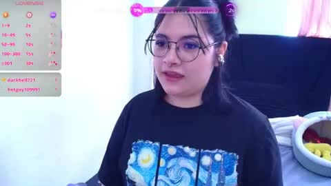 phylavell_ online show from June 26, 2026, 4:33 pm