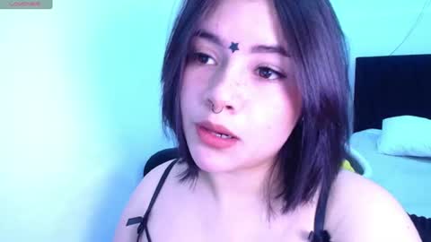 phylavell_ online show from July 28, 2026, 6:53 am