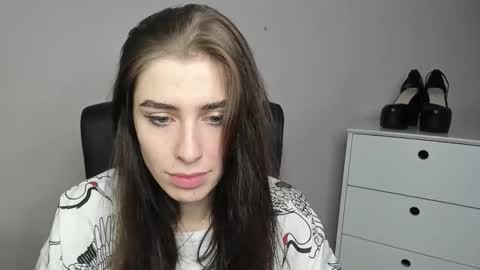 Snapshot of pia_desire chatting on October 19, 2025, 6:36 am P I A online show from October 19, 2025, 6:36 am