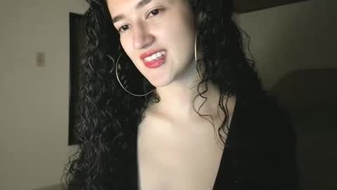 piama_burnss online show from April 27, 2026, 11:58 pm