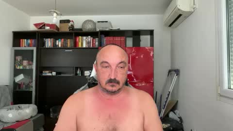 picard256 online show from April 21, 2026, 8:20 am