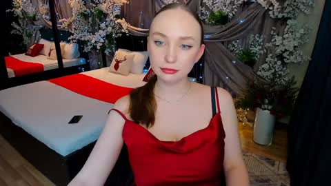 Snapshot of pieceofinspiration chatting on December 28, 2024, 5:03 pm Emelie online show from December 28, 2024, 5:03 pm