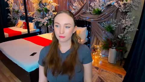 Snapshot of pieceofinspiration chatting on January 14, 2025, 1:17 pm Emelie online show from January 14, 2025, 1:17 pm