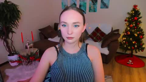 Snapshot of pieceofinspiration chatting on January 17, 2025, 7:19 am Emelie online show from January 17, 2025, 7:19 am