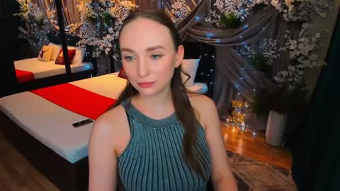 Snapshot of pieceofinspiration chatting on January 25, 2025, 10:50 pm Emelie online show from January 25, 2025, 10:50 pm