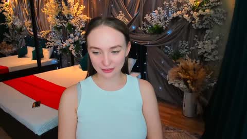 Snapshot of pieceofinspiration chatting on February 4, 2025, 1:27 pm Emelie online show from February 4, 2025, 1:27 pm