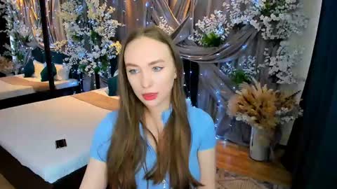 Snapshot of pieceofinspiration chatting on March 2, 2025, 10:14 am Emelie online show from March 2, 2025, 10:14 am