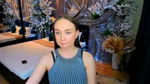 Snapshot of pieceofinspiration chatting on March 3, 2025, 7:17 pm Emelie online show from March 3, 2025, 7:17 pm