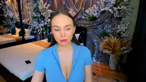 Snapshot of pieceofinspiration chatting on March 3, 2025, 10:20 pm Emelie online show from March 3, 2025, 10:20 pm