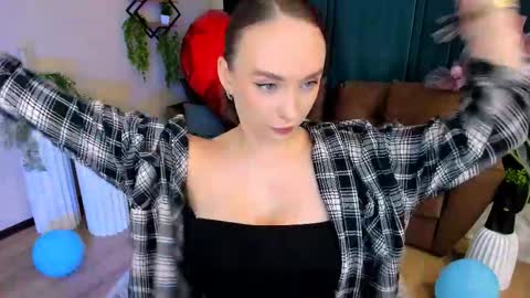 Snapshot of pieceofinspiration chatting on September 11, 2025, 7:47 pm Emelie online show from September 11, 2025, 7:47 pm