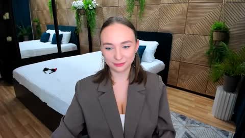 Snapshot of pieceofinspiration chatting on September 19, 2025, 4:29 pm Emelie online show from September 19, 2025, 4:29 pm