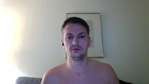 piercingsxxx online show from February 17, 2025, 8:58 pm