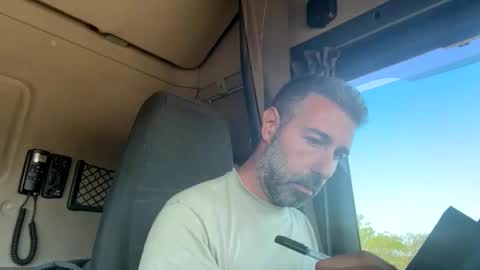 pierotu online show from September 15, 2025, 11:43 am