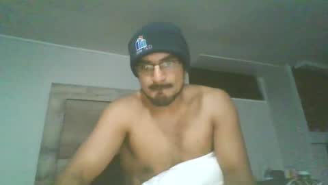 piggybottom299 online show from November 10, 2025, 8:35 am