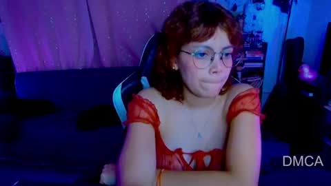 Snapshot of piixiie_d_oll chatting on June 14, 2026, 3:52 am Andrea G online show from June 14, 2026, 3:52 am