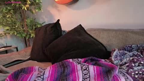 PilloGoddess online show from March 12, 2026, 11:49 am