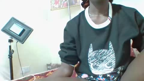 pinah1997 online show from February 27, 2026, 3:06 am