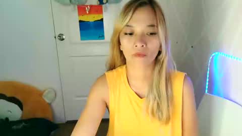 pinay beauty14 online show from March 11, 2025, 3:45 pm