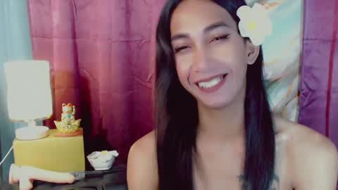 Snapshot of pinay_lucy chatting on February 19, 2026, 3:35 am lucyLove online show from February 19, 2026, 3:35 am