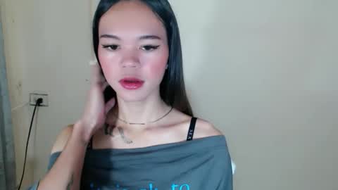 maxine online show from October 29, 2025, 11:23 am