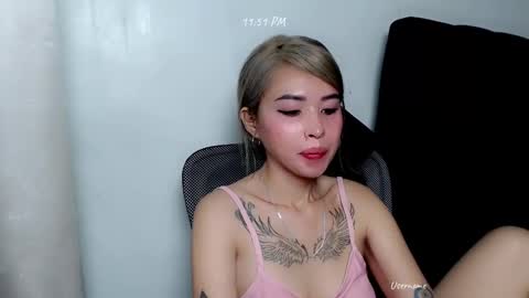 Snapshot of pinay_romancee chatting on November 10, 2025, 3:55 pm pinay_romancee online show from November 10, 2025, 3:55 pm