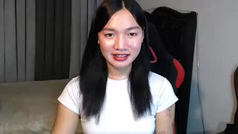 Shenna online show from January 11, 2026, 10:09 am