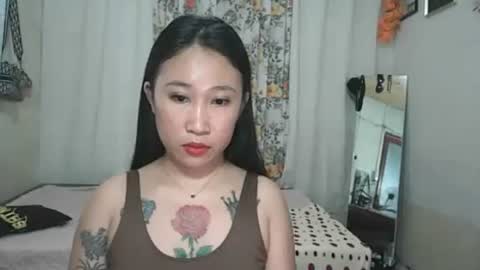 yumie  online show from May 22, 2026, 7:59 am