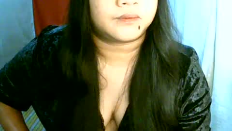 Snapshot of pinayjona chatting on July 4, 2026, 12:33 pm pinayjona online show from July 4, 2026, 12:33 pm